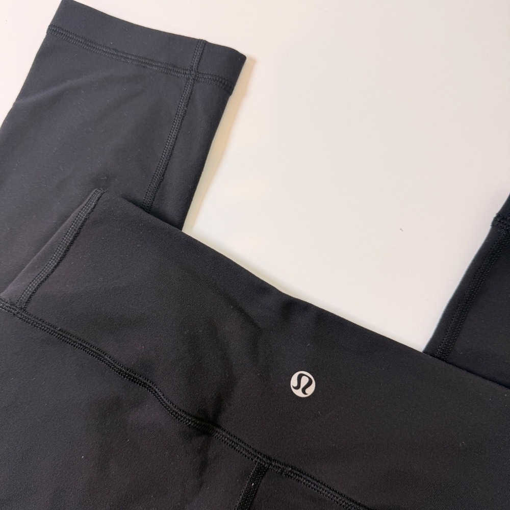 Lululemon Crop Leggings Black High Rise‎ Capri Yoga Pants Size 4